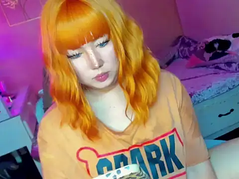 HOTnWILDalice online show from November 17, 2025, 4:16 am