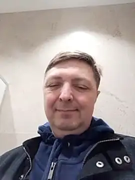 Snapshot of Pokaz2020 chatting on May 1, 2026, 2:11 pm Pokaz2020 online show from May 1, 2026, 2:11 pm