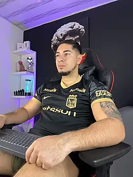 Dimitri Colleman online show from November 23, 2025, 7:02 pm