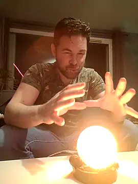 Snapshot of tom_sauwer chatting on October 2, 2025, 8:23 pm tom sauwer online show from October 2, 2025, 8:23 pm