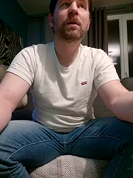 Snapshot of tom_sauwer chatting on December 1, 2025, 11:38 pm tom sauwer online show from December 1, 2025, 11:38 pm