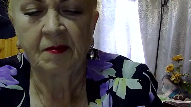 Emma52610 online show from September 25, 2025, 7:03 am