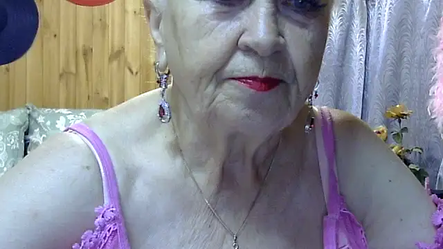 Emma52610 online show from October 9, 2025, 6:58 am