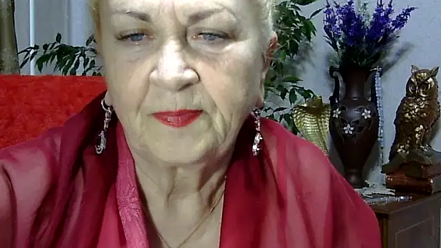 Emma52610 online show from March 16, 2025, 6:01 pm