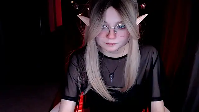 Snapshot of MissToree chatting on January 16, 2025, 10:55 pm MissToree online show from January 16, 2025, 10:55 pm