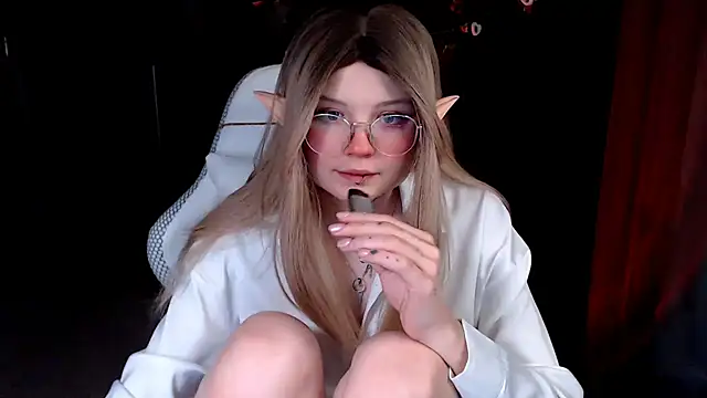 Snapshot of MissToree chatting on March 22, 2025, 9:10 pm MissToree online show from March 22, 2025, 9:10 pm