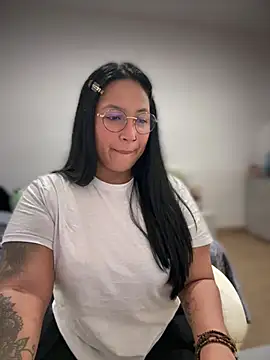 DannaaMeliza online show from January 27, 2025, 1:09 pm