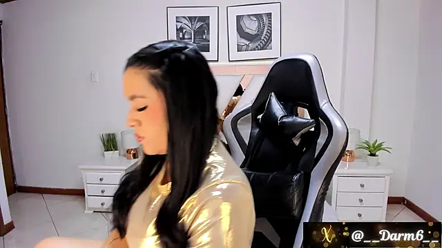 Lia Simons online show from March 21, 2025, 3:44 am