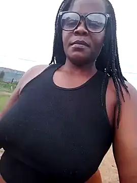 SQUITBOOTY online show from December 23, 2024, 1:13 pm