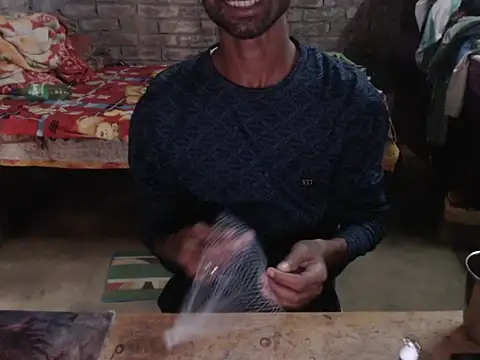 ThethunderPo online show from April 3, 2026, 4:19 am