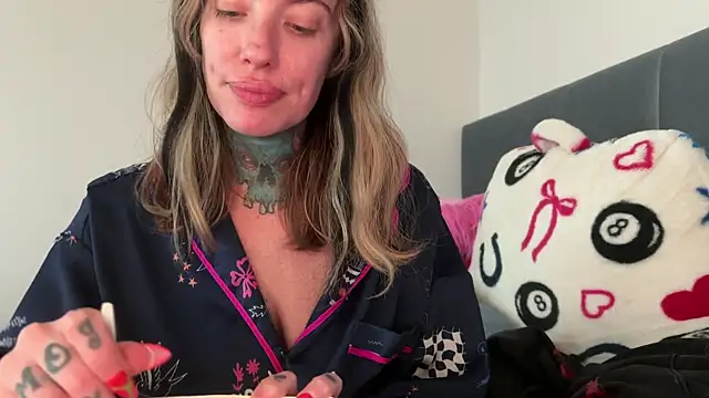 airgeadx online show from April 12, 2026, 5:38 pm