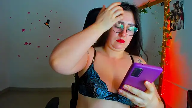 Susan Foxx online show from October 21, 2025, 7:24 pm