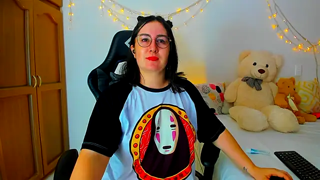 Susan Foxx online show from February 11, 2025, 9:03 pm