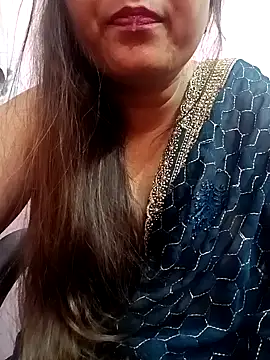 naughtymadam online show from December 5, 2024, 3:53 am