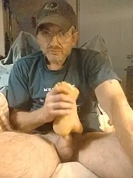 ROBERT0516 online show from November 24, 2025, 12:05 pm