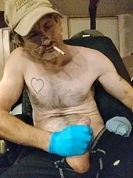 ROBERT0516 online show from April 4, 2026, 11:00 pm