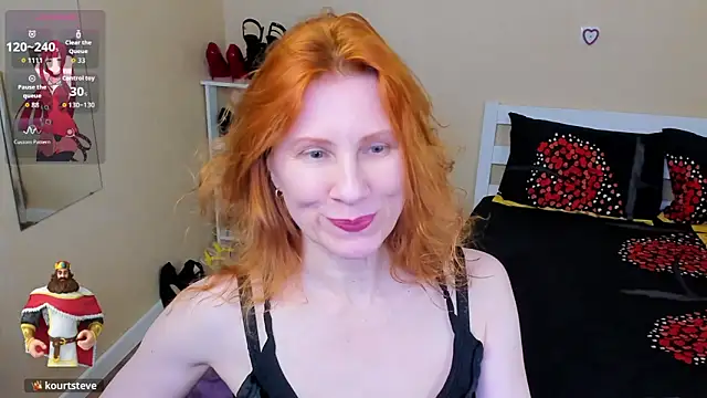 FoxySophia online show from April 17, 2026, 12:41 pm