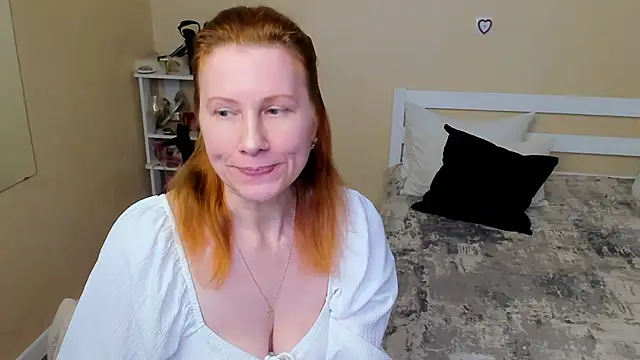 FoxySophia online show from October 7, 2025, 5:52 am