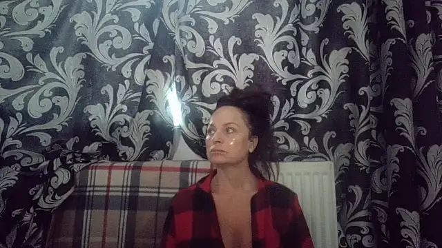 LindaStarS online show from October 16, 2025, 5:49 am