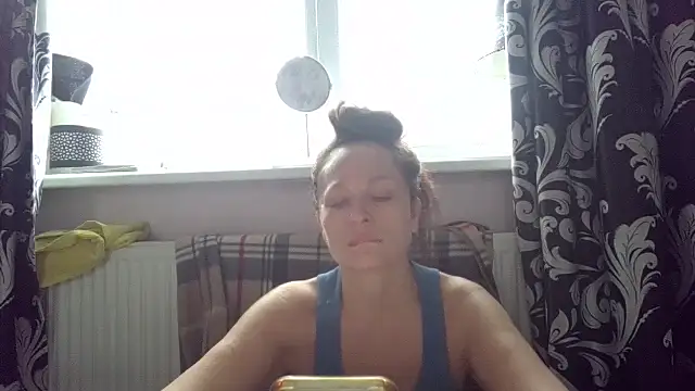 LindaStarS online show from February 27, 2026, 6:02 am