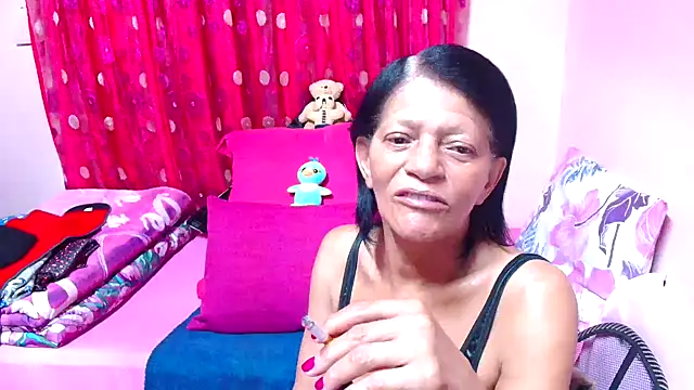 SLUTTYROXY online show from November 26, 2025, 4:01 am