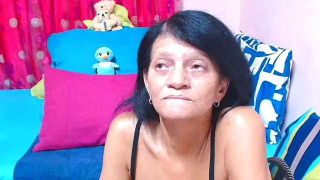 SLUTTYROXY online show from March 25, 2026, 9:03 pm