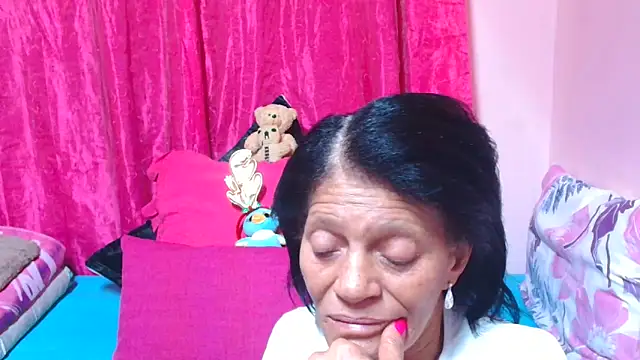 SLUTTYROXY online show from December 22, 2025, 8:20 pm