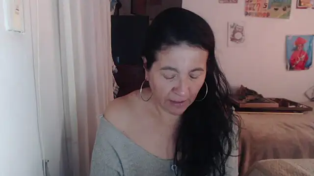 Snapshot of stefilove10 chatting on November 11, 2025, 2:01 pm stefilove10 online show from November 11, 2025, 2:01 pm