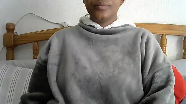 Snapshot of blackslut4u chatting on June 6, 2026, 8:41 am blackslut4u online show from June 6, 2026, 8:41 am