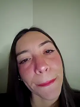 loveuu-bae online show from April 11, 2026, 4:31 am