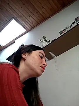 loveuu-bae online show from March 5, 2025, 9:59 pm