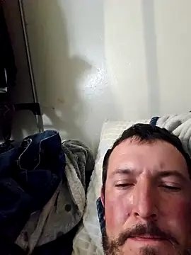 UncutHammer69 online show from December 15, 2025, 4:02 pm