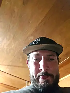 UncutHammer69 online show from February 1, 2026, 7:17 am