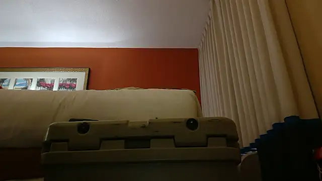 UncutHammer69 online show from September 10, 2025, 1:54 pm