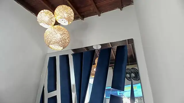 Snapshot of moonsweet1 chatting on March 13, 2025, 6:56 pm moonsweet1 online show from March 13, 2025, 6:56 pm