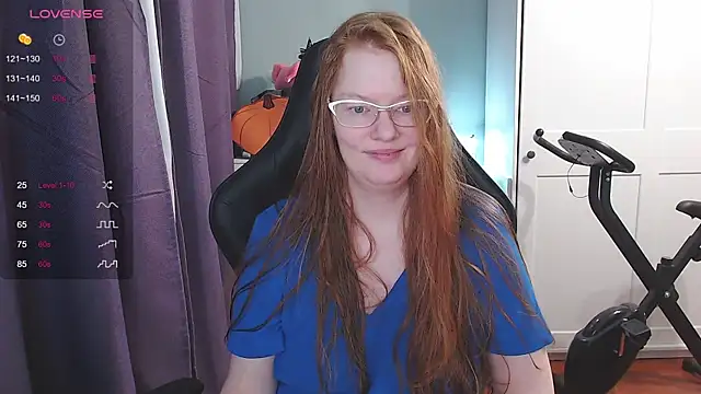 Lady Inari online show from October 25, 2025, 7:47 pm