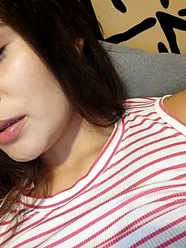 kinky milaxh online show from March 6, 2025, 2:19 am