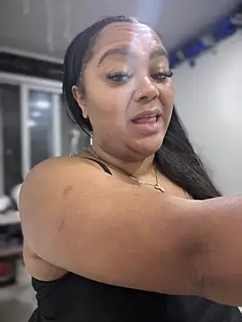 yanza2002 online show from March 5, 2025, 2:36 am