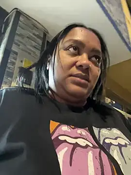 yanza2002 online show from February 10, 2026, 11:26 pm