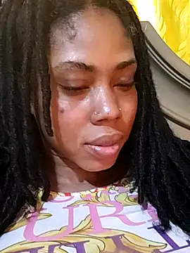 Snapshot of HONEYSWEETS_LIVE chatting on May 22, 2026, 9:24 pm HONEYSWEETS LIVE online show from May 22, 2026, 9:24 pm