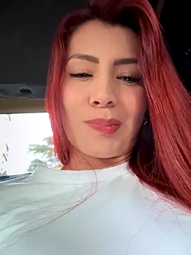 Snapshot of LINDA_PATTY94 chatting on October 29, 2025, 8:41 pm LINDA PATTY94 online show from October 29, 2025, 8:41 pm