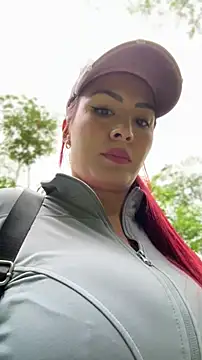 LINDA PATTY94 online show from February 16, 2026, 4:05 pm