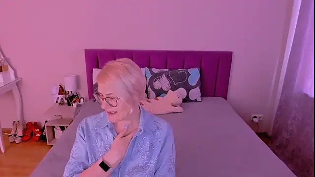 Snapshot of sabrinamacmarren chatting on February 1, 2026, 1:31 pm sabrinamacmarren online show from February 1, 2026, 1:31 pm