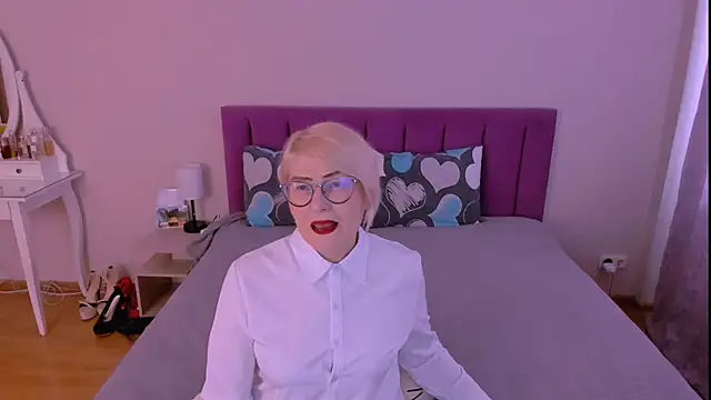 Snapshot of sabrinamacmarren chatting on February 8, 2026, 8:34 am sabrinamacmarren online show from February 8, 2026, 8:34 am