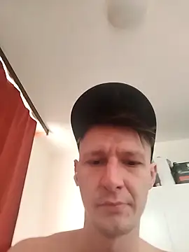 twinksbadboyhot online show from April 24, 2026, 3:14 pm