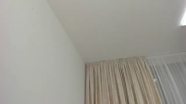 lissababe1 online show from March 4, 2025, 5:45 pm