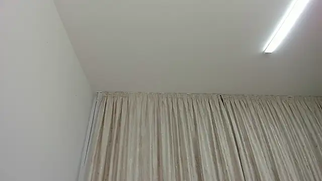 lissababe1 online show from March 21, 2025, 6:51 pm