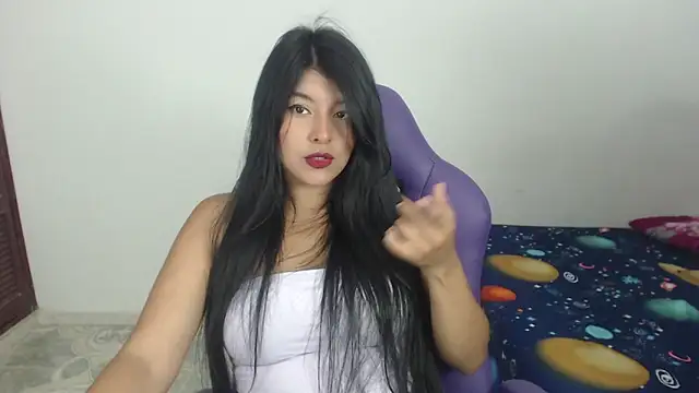 Julieta Sandia online show from February 7, 2025, 11:13 pm