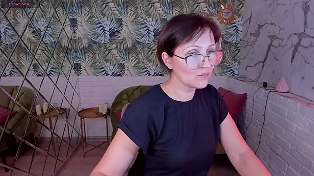 Paris Cherry online show from January 6, 2025, 11:19 pm