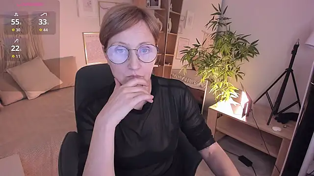 Paris Cherry online show from January 18, 2026, 12:52 pm